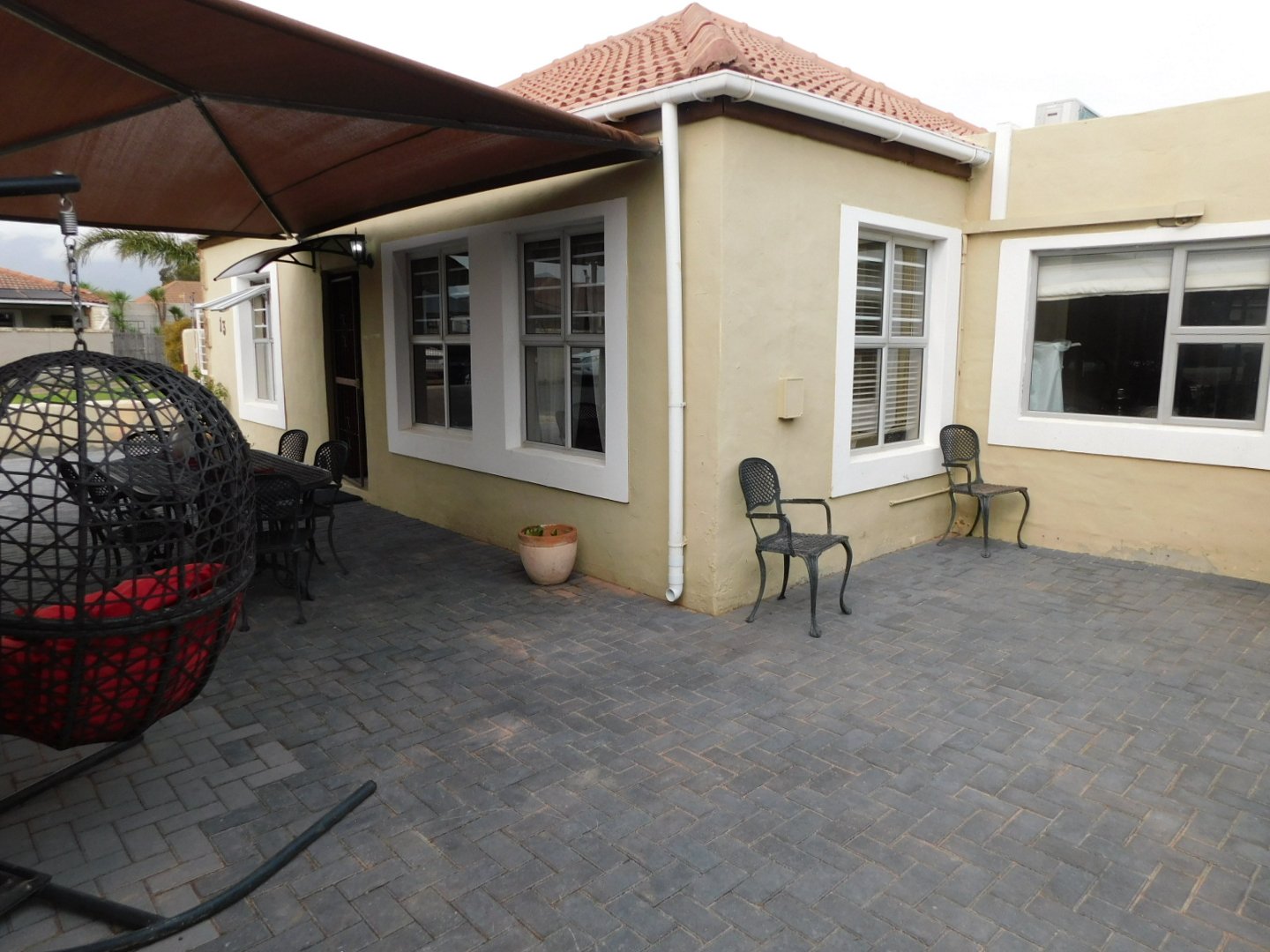 4 Bedroom Property for Sale in Whispering Pines Western Cape